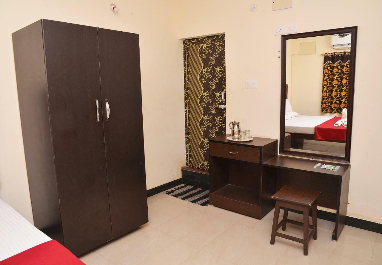 Krish Residency Hotel Madurai Exterior photo