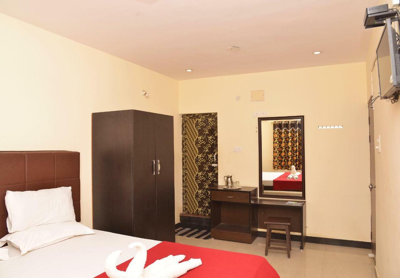 Krish Residency Hotel Madurai Exterior photo